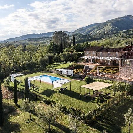 Accogliente Alloggio Con Vista E Piscina 루카 외부 사진