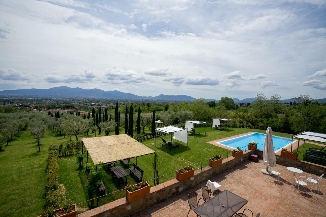 Accogliente Alloggio Con Vista E Piscina 루카 외부 사진